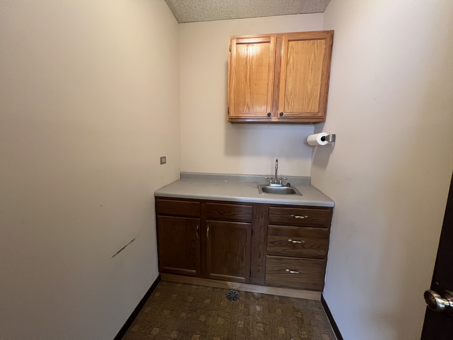 9944 S ROBERTS Road #108, Palos Hills, IL 60465