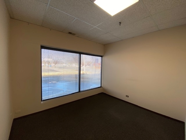 9944 S ROBERTS Road #108, Palos Hills, IL 60465