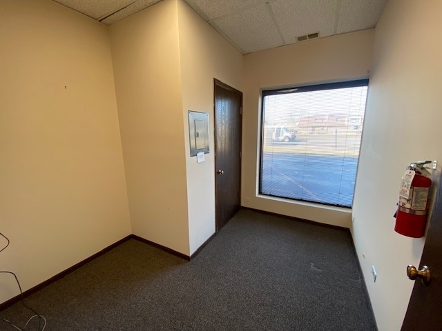 9944 S ROBERTS Road #108, Palos Hills, IL 60465