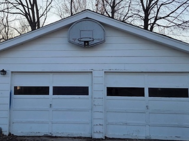 2413 Eastline Drive, Joliet, IL 60431