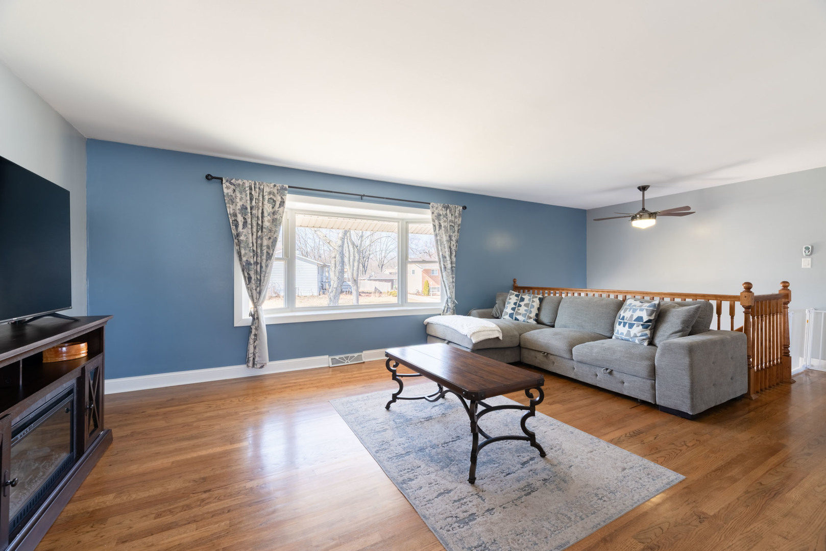 353 N Clark Drive, Palatine, IL 60074