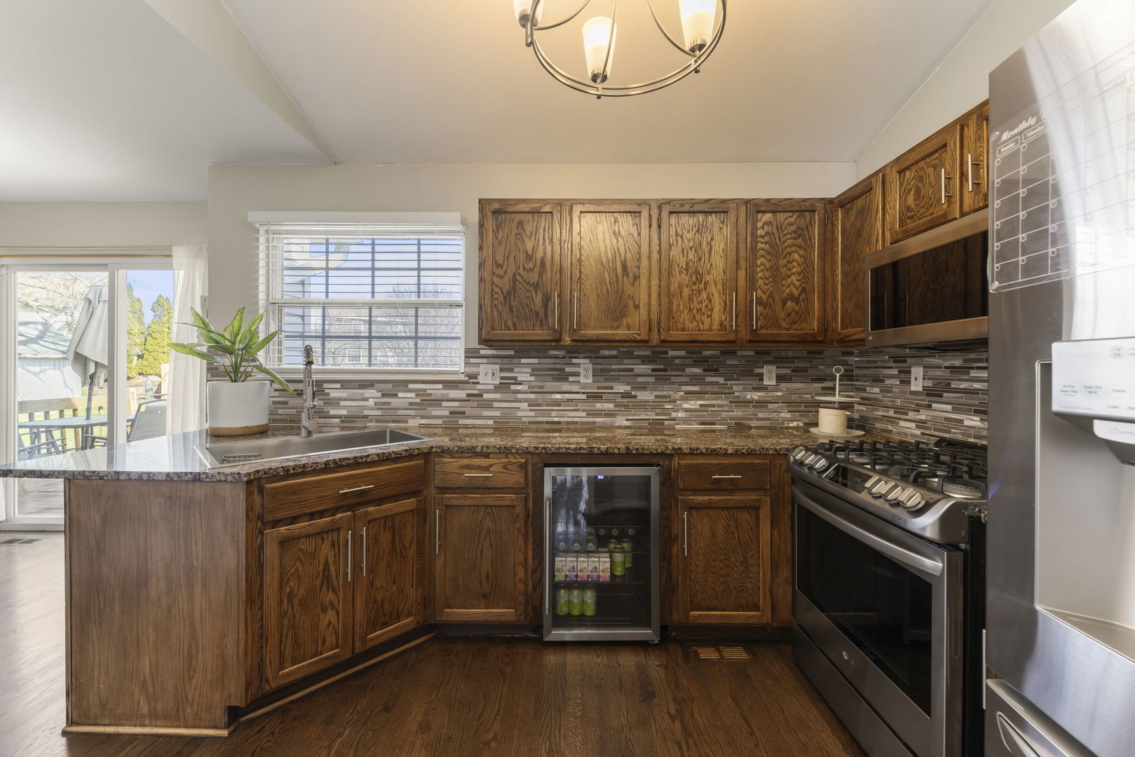 604 Berkshire Court, Oswego, IL 60543