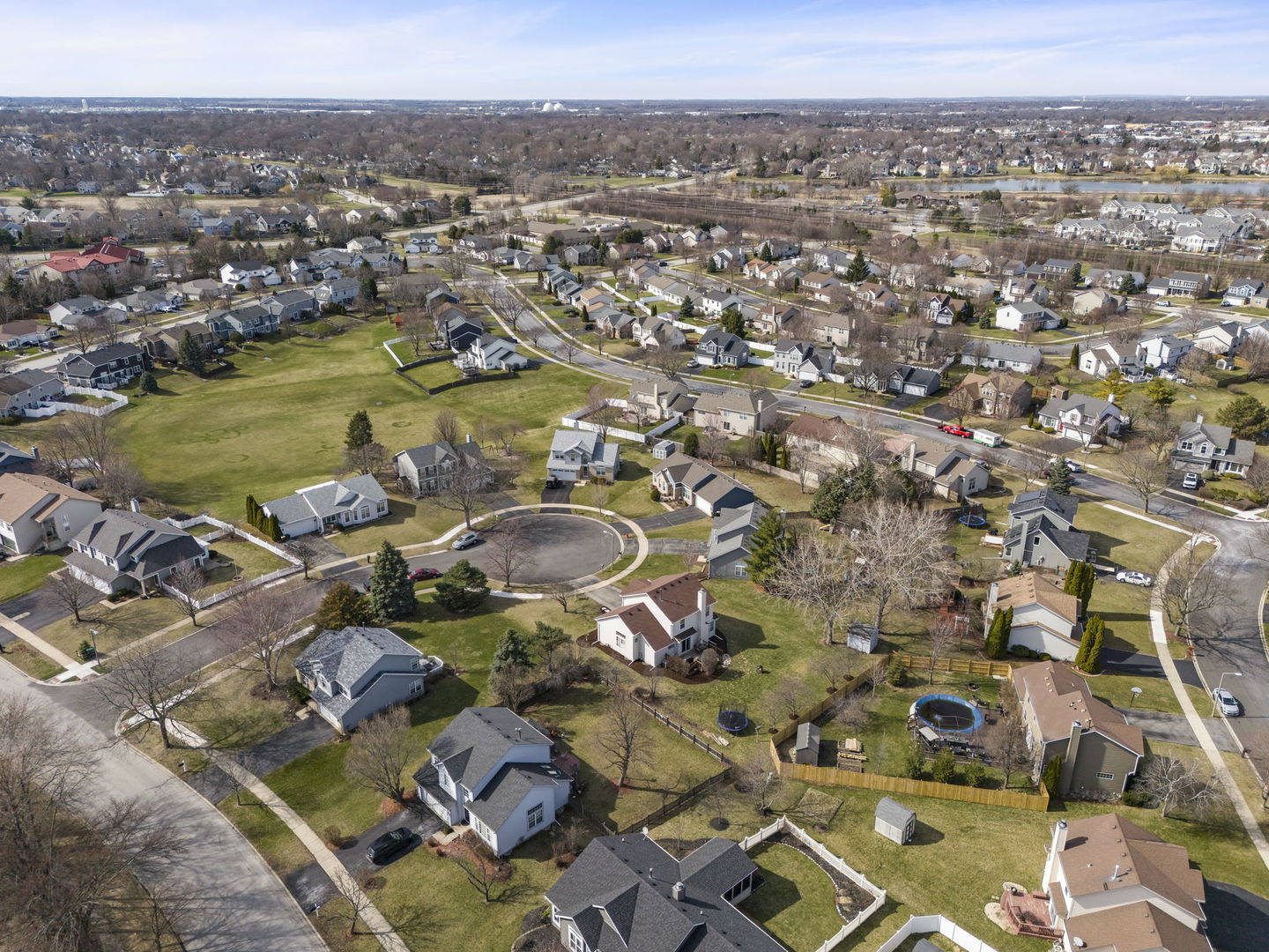 604 Berkshire Court, Oswego, IL 60543