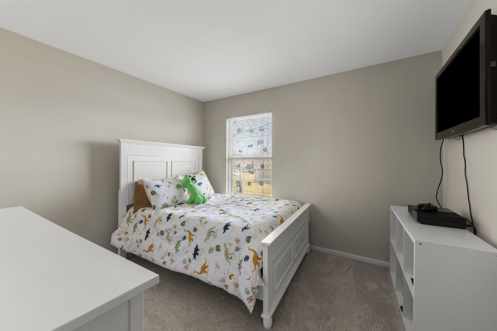 604 Berkshire Court, Oswego, IL 60543