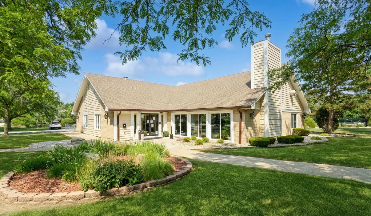 15726 Orlan Brook Drive #195, Orland Park, IL 60462