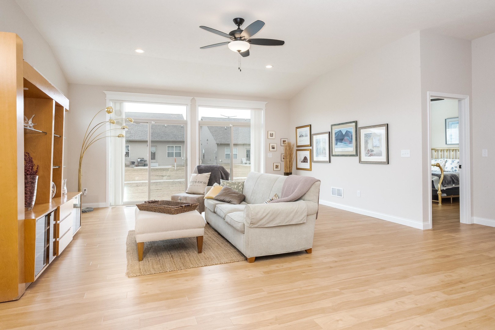 1906 Dunraven Road, Bloomington, IL 61704