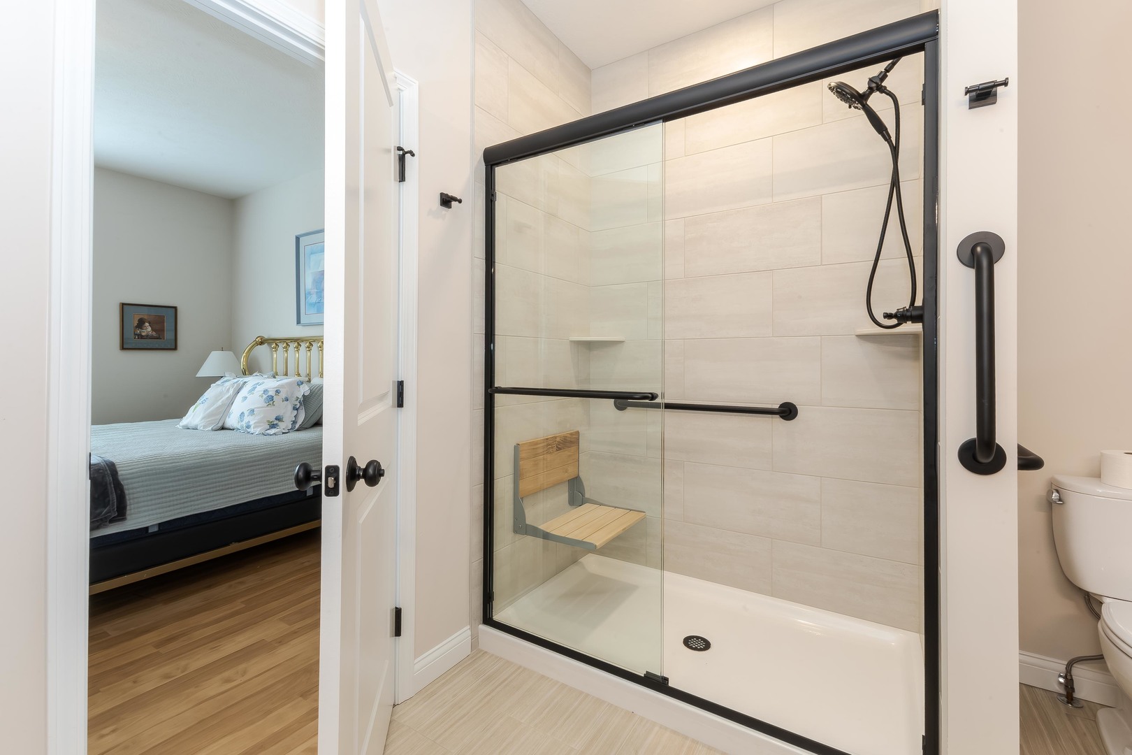 1906 Dunraven Road, Bloomington, IL 61704