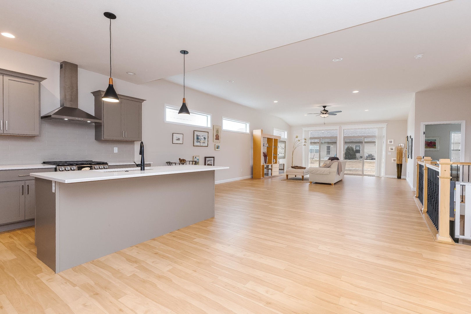 1906 Dunraven Road, Bloomington, IL 61704