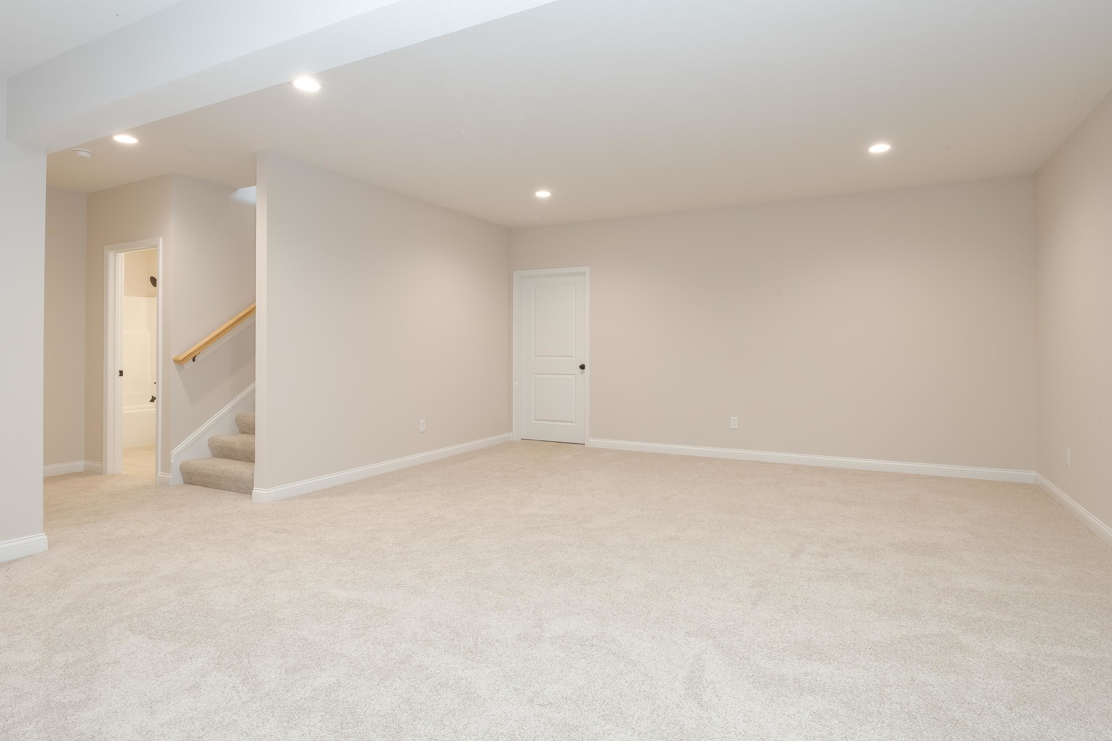 1906 Dunraven Road, Bloomington, IL 61704