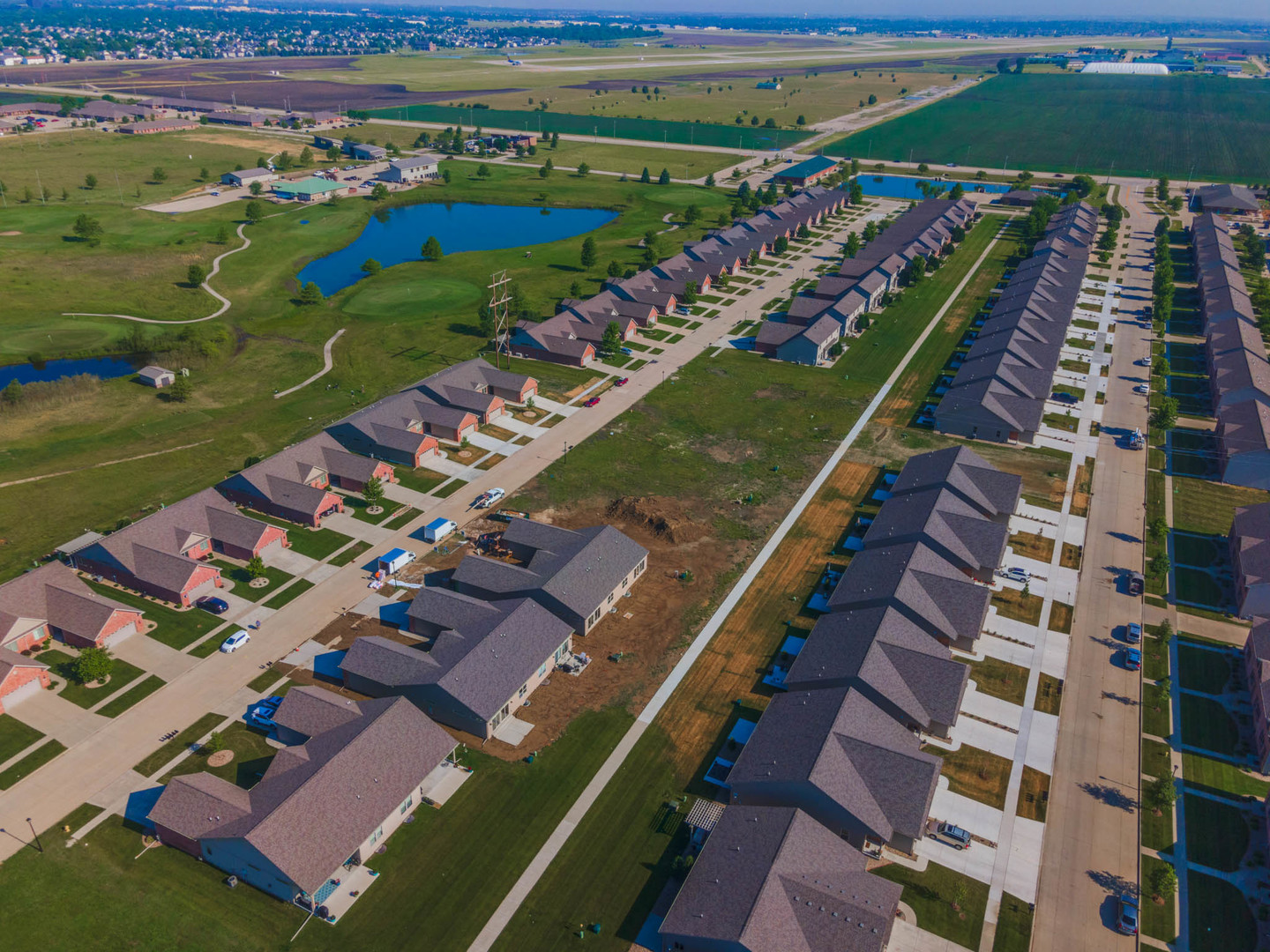 1906 Dunraven Road, Bloomington, IL 61704