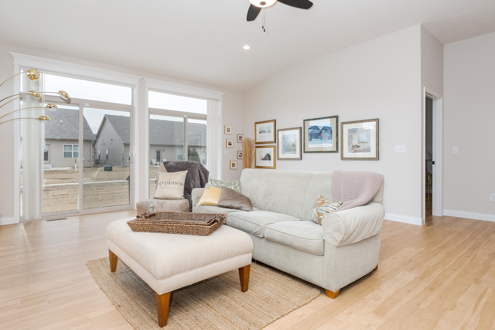 1906 Dunraven Road, Bloomington, IL 61704