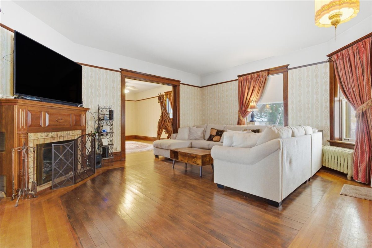 2716 Bethel Boulevard, Zion, IL 60099