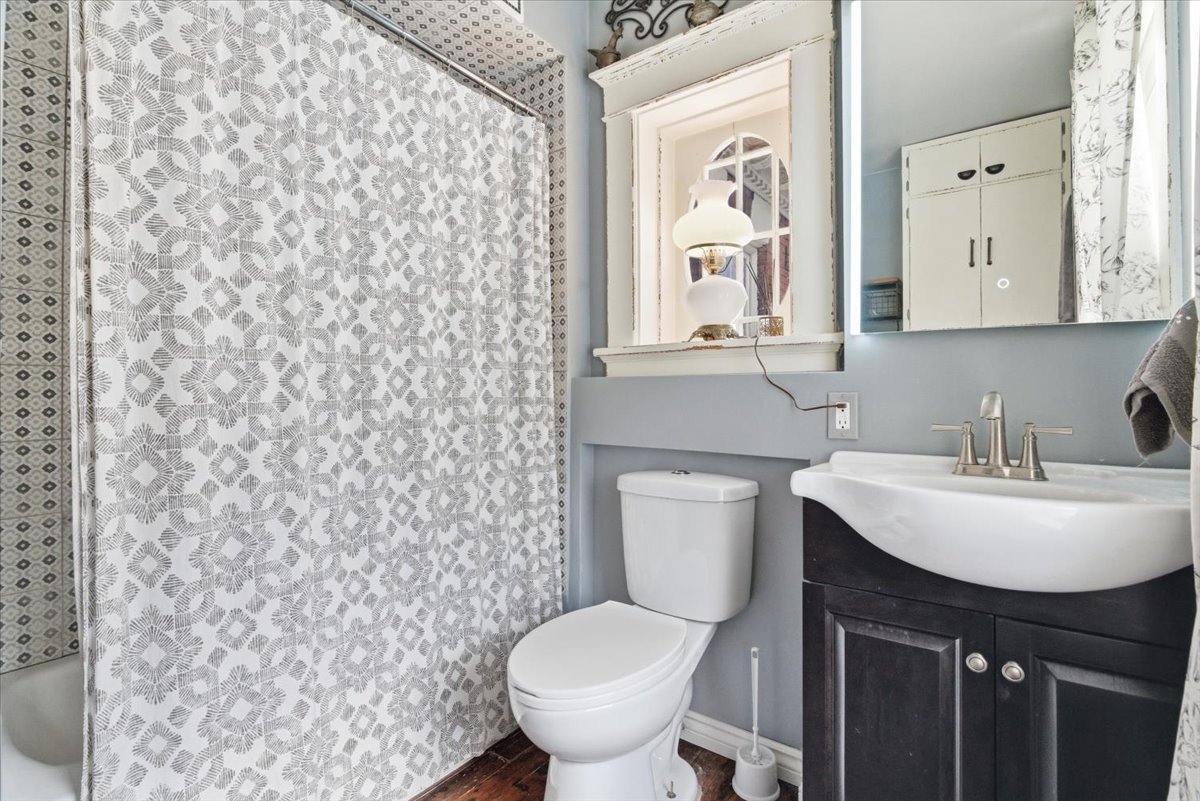 2716 Bethel Boulevard, Zion, IL 60099