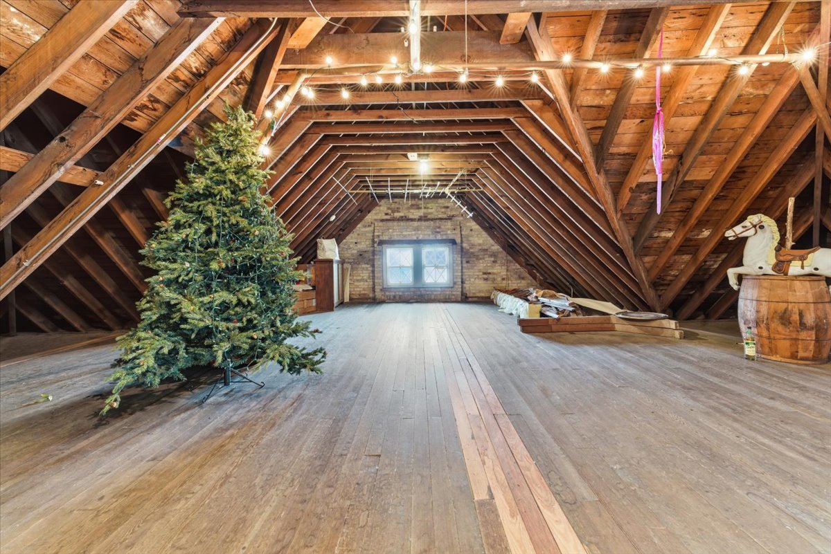 2716 Bethel Boulevard, Zion, IL 60099