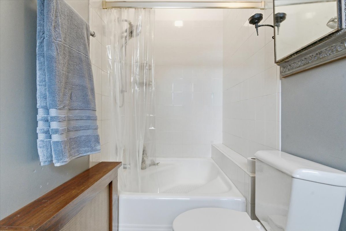 2716 Bethel Boulevard, Zion, IL 60099