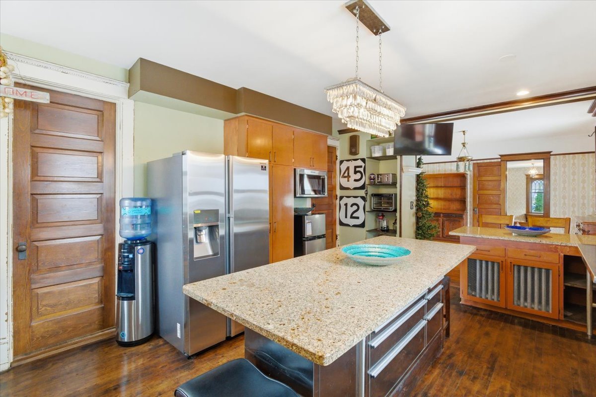 2716 Bethel Boulevard, Zion, IL 60099