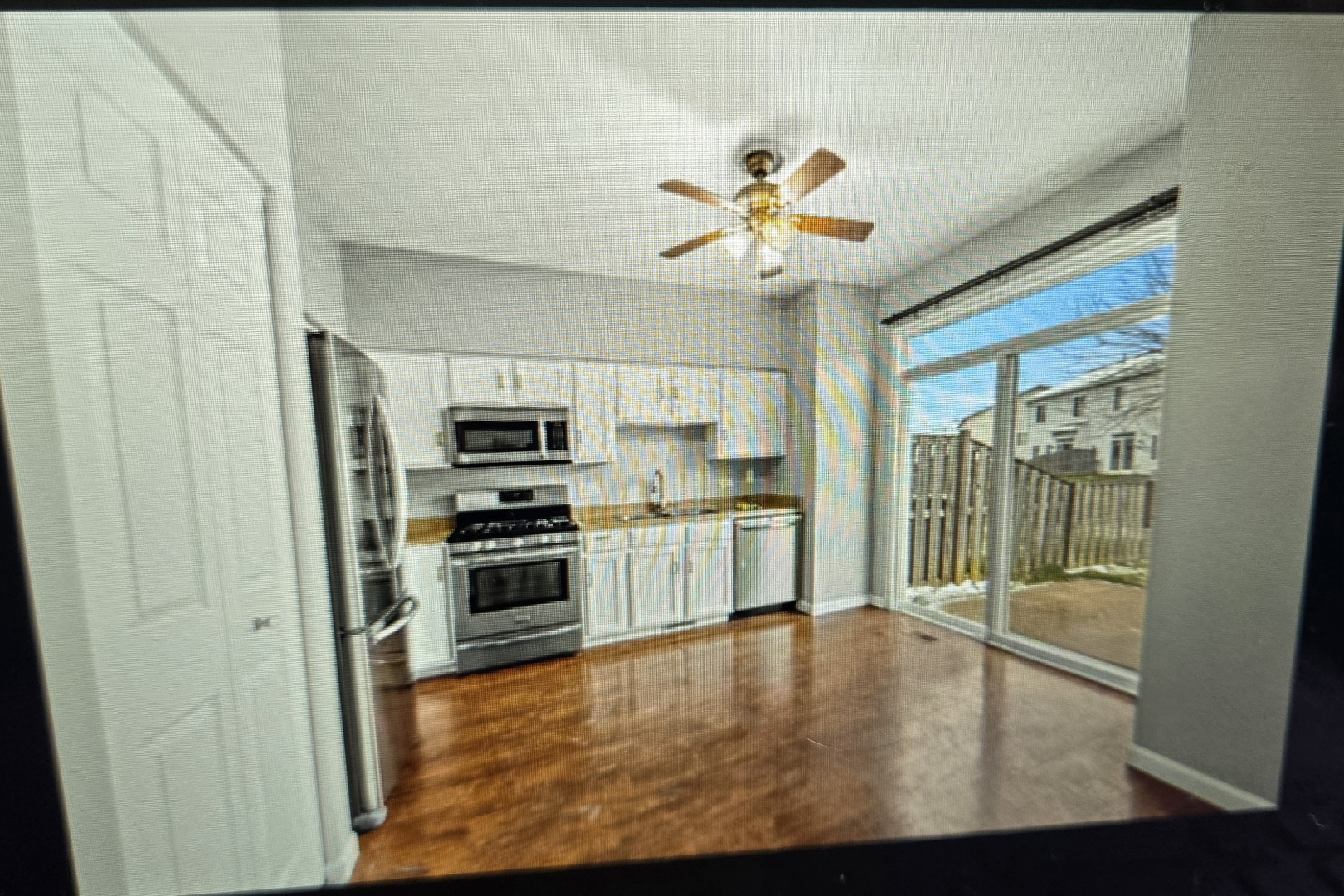 2817 Hoffman Street, Plano, IL 60545