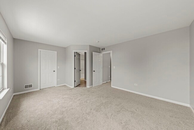 2817 Hoffman Street, Plano, IL 60545