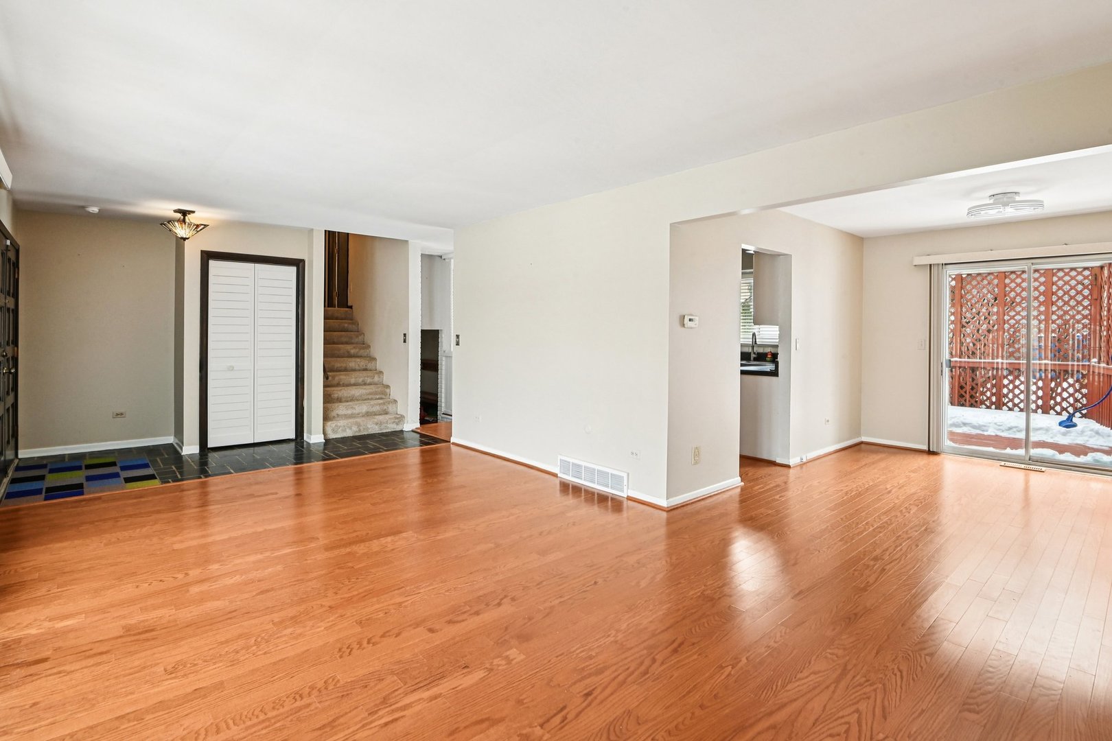 2705 Jacquelyn Lane, Waukegan, IL 60087