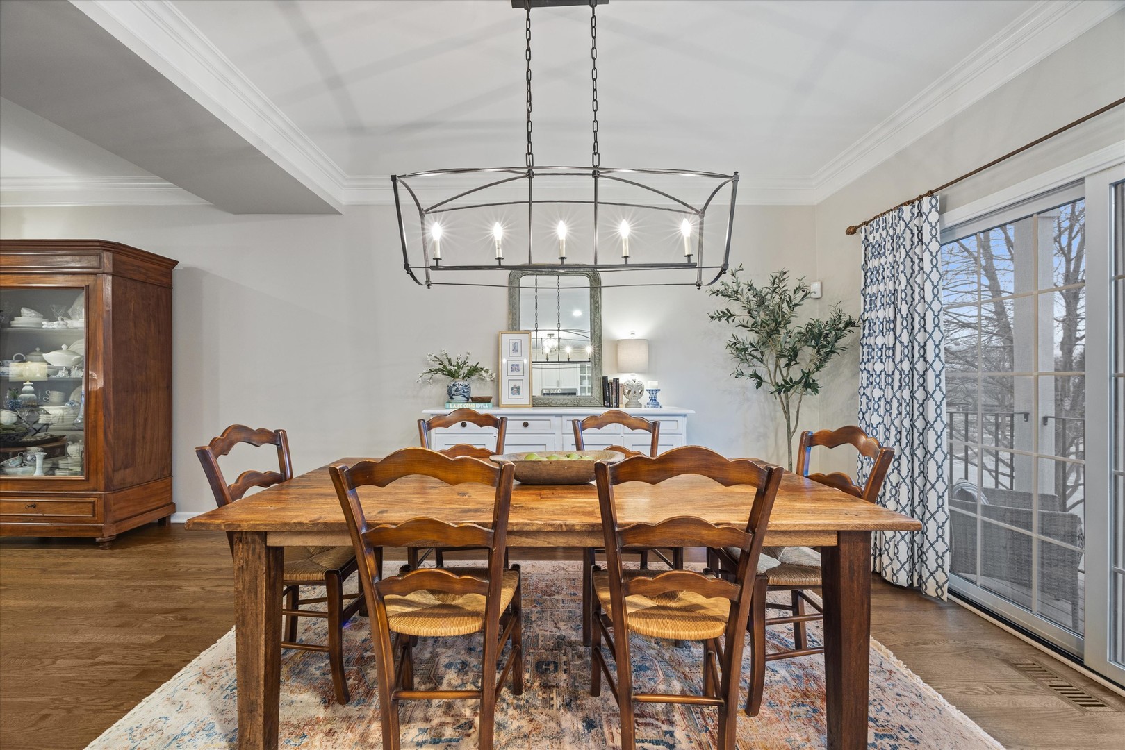 407 W Hillgrove Avenue, La Grange, IL 60525