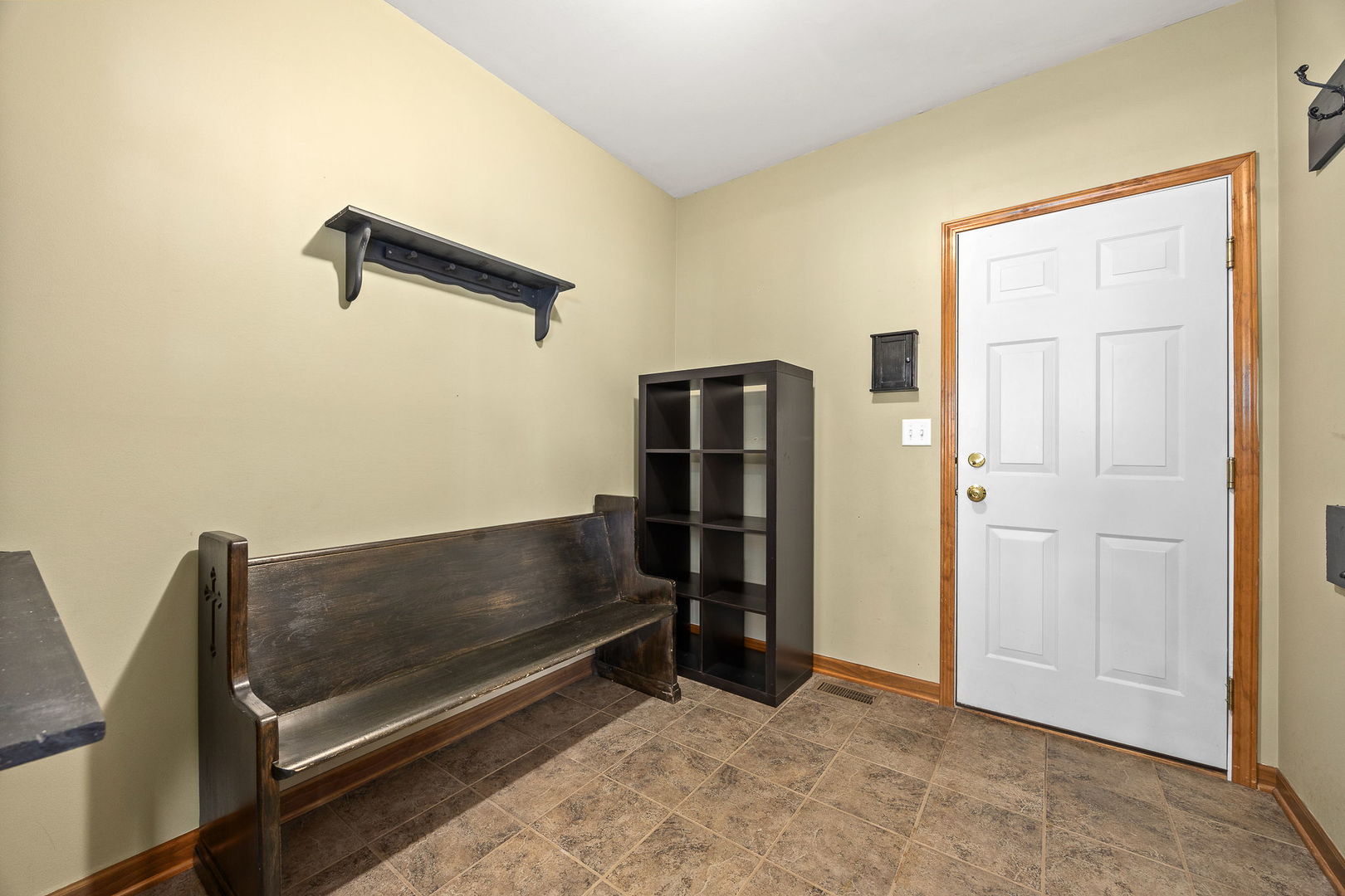 115 S Wilmette Avenue, Westmont, IL 60559