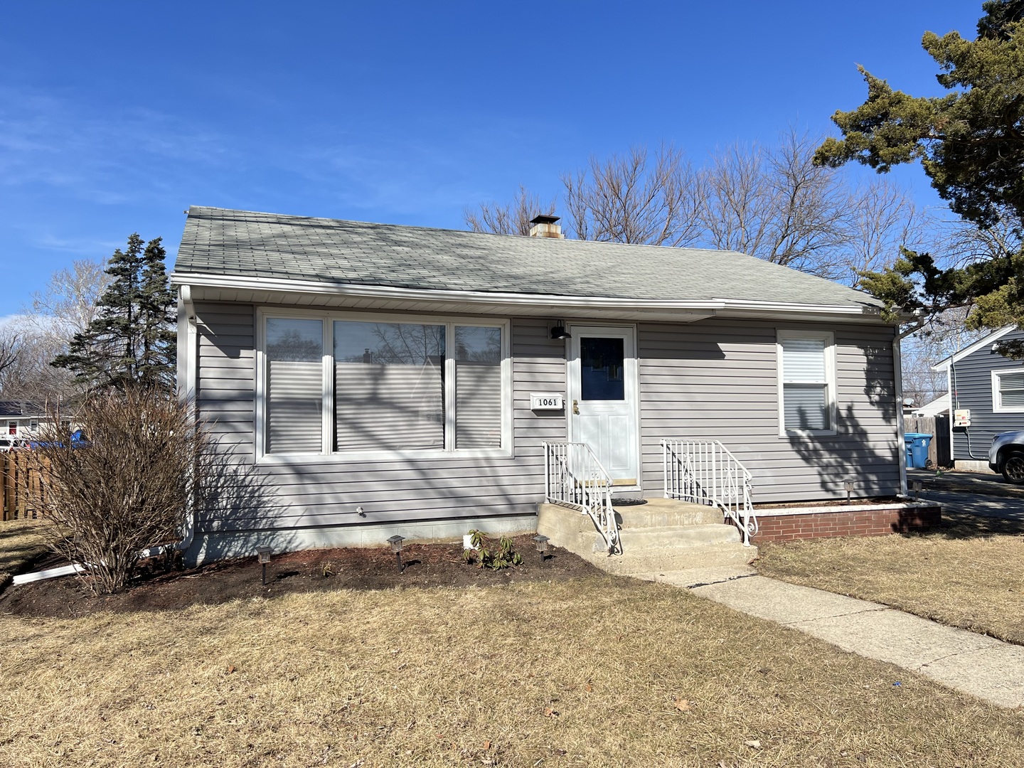 1061 S Pleasure Court, Aurora, IL 60506