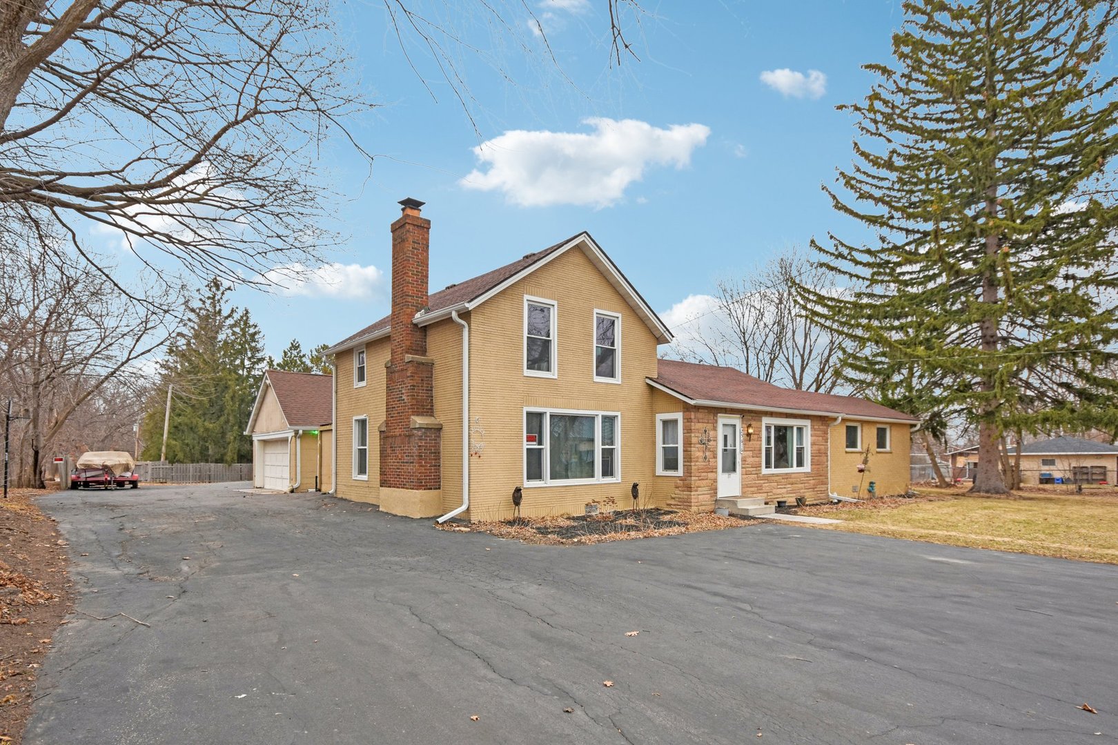 25616 W Lake Shore Drive, Ingleside, IL 60041