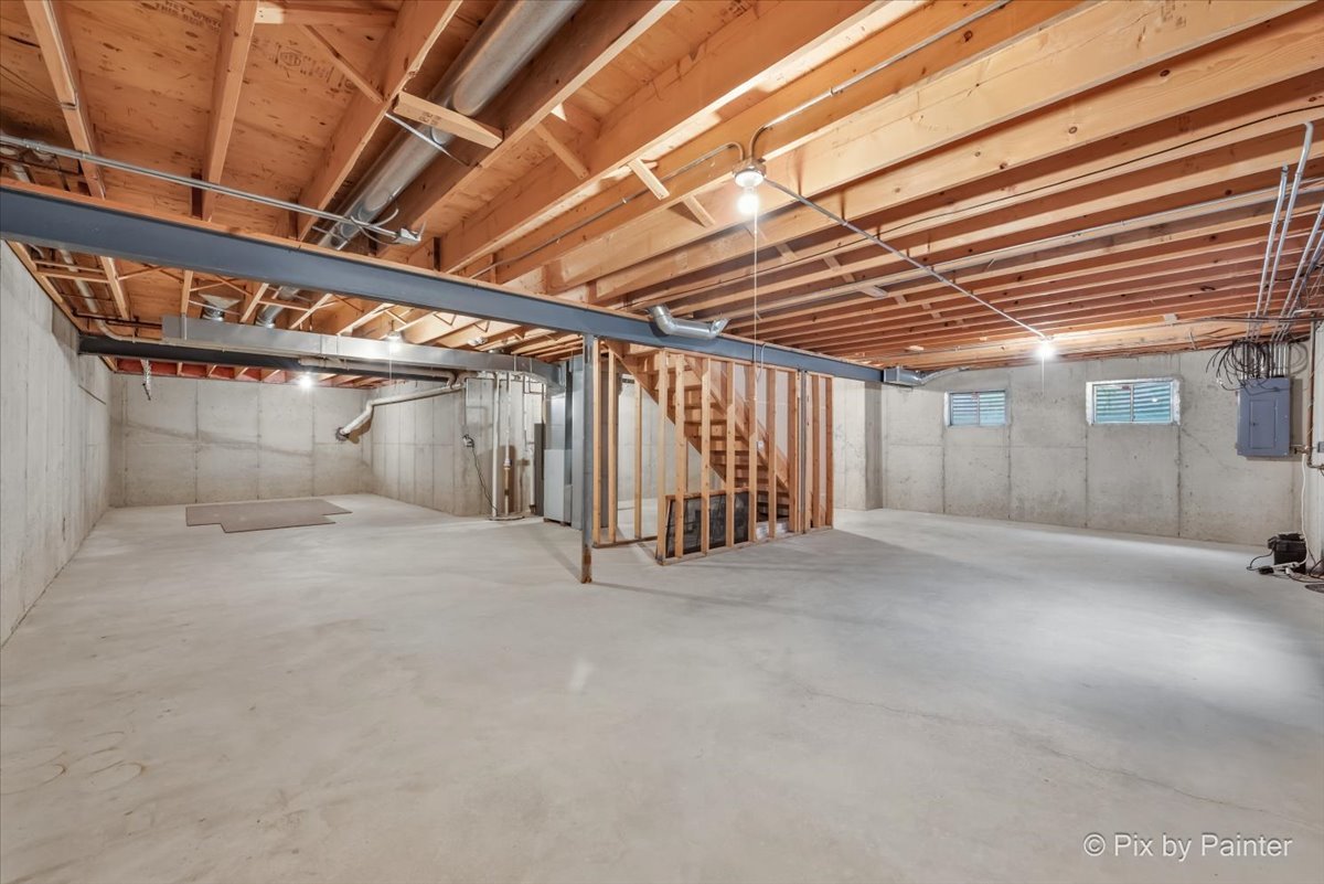 9213 Kylemore Court, Tinley Park, IL 60487