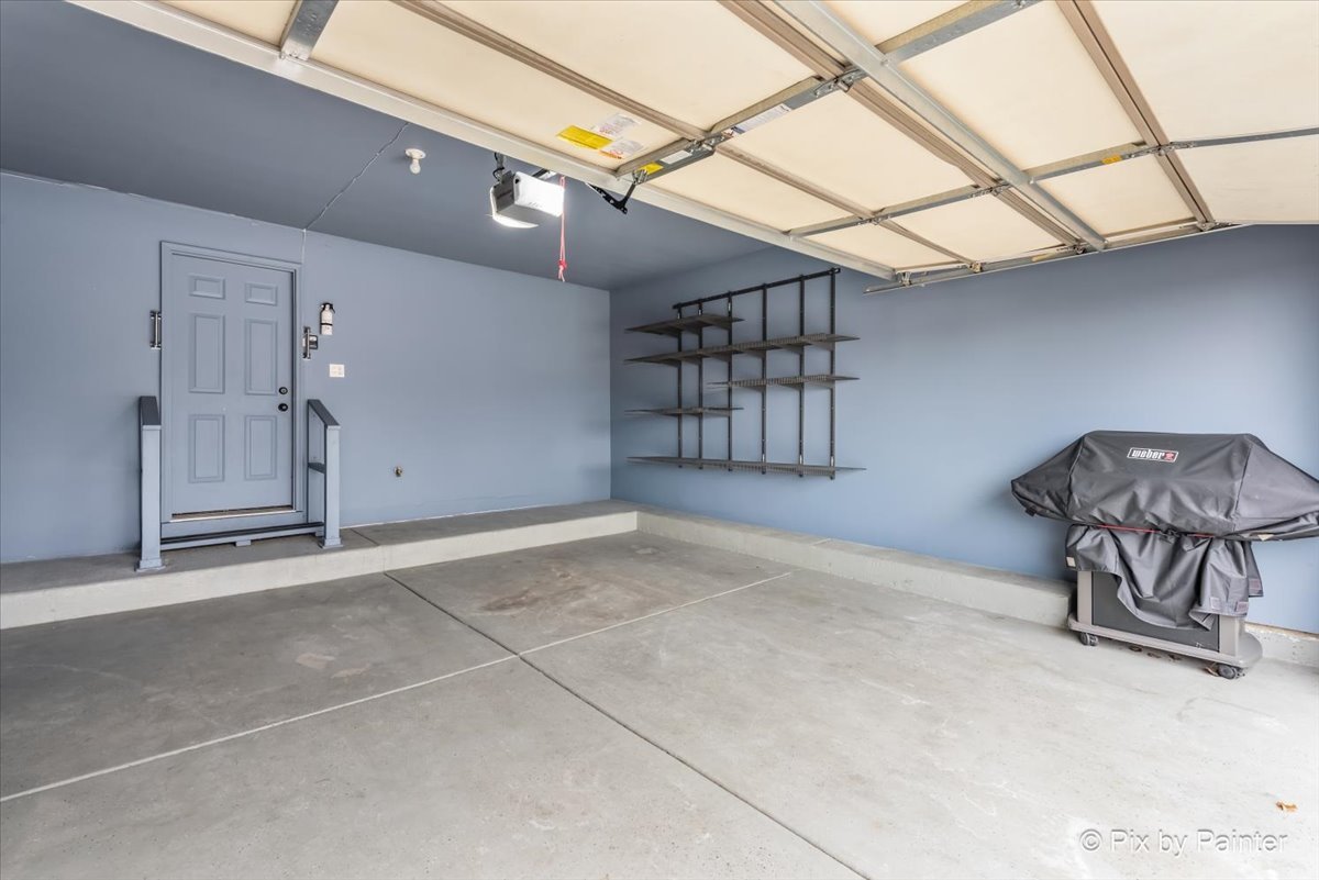 9213 Kylemore Court, Tinley Park, IL 60487