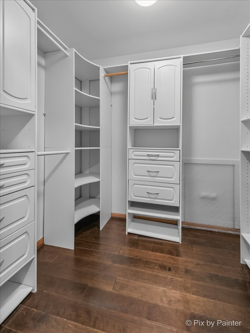 9213 Kylemore Court, Tinley Park, IL 60487