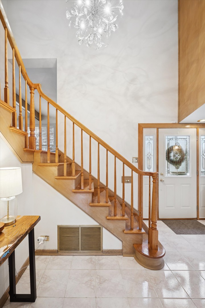 843 S Brainard Avenue, La Grange, IL 60525