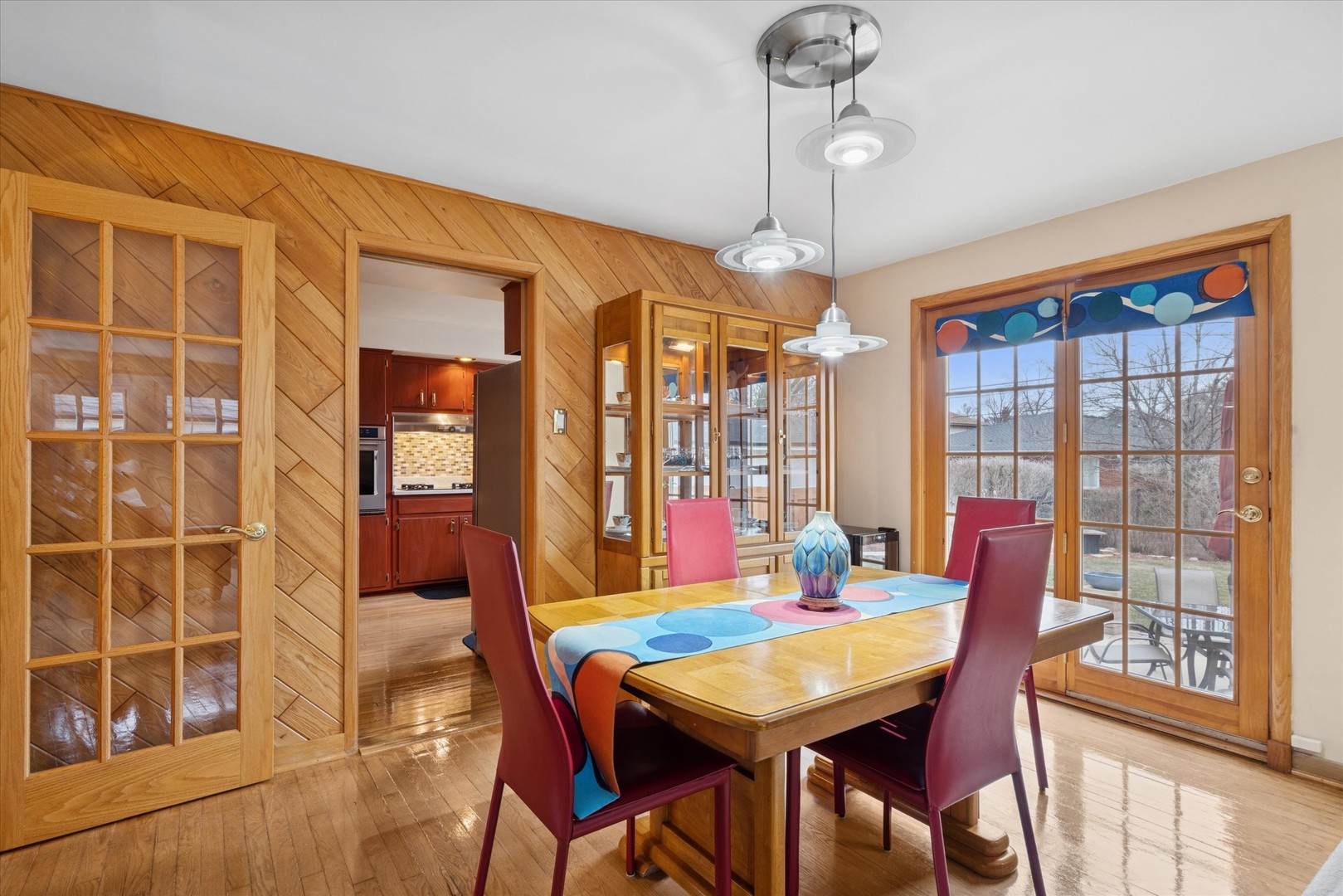 843 S Brainard Avenue, La Grange, IL 60525