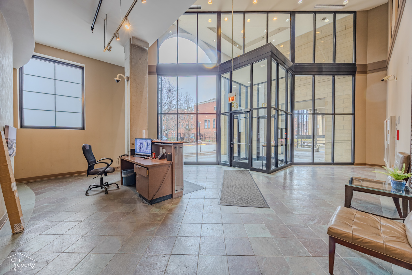 833 W 15TH Place #314, Chicago, IL 60608