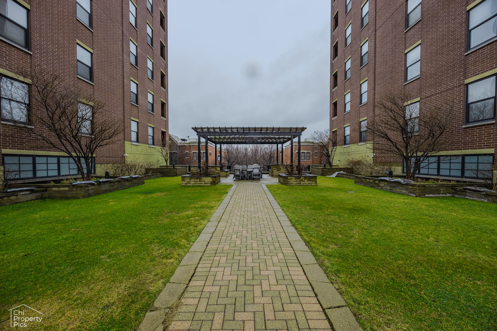 833 W 15TH Place #314, Chicago, IL 60608