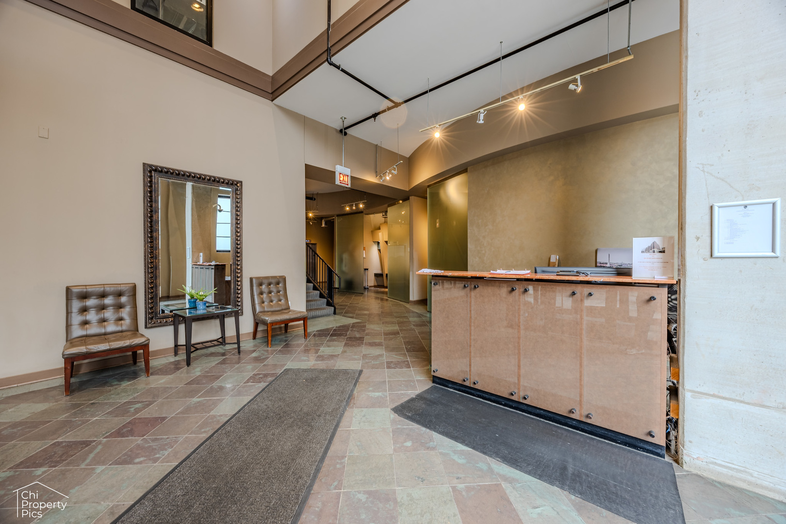 833 W 15TH Place #314, Chicago, IL 60608