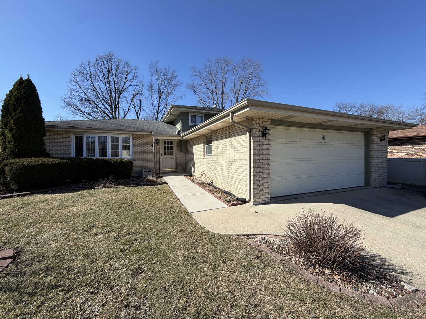 4 Lakewood Court, Park Forest, IL 60466
