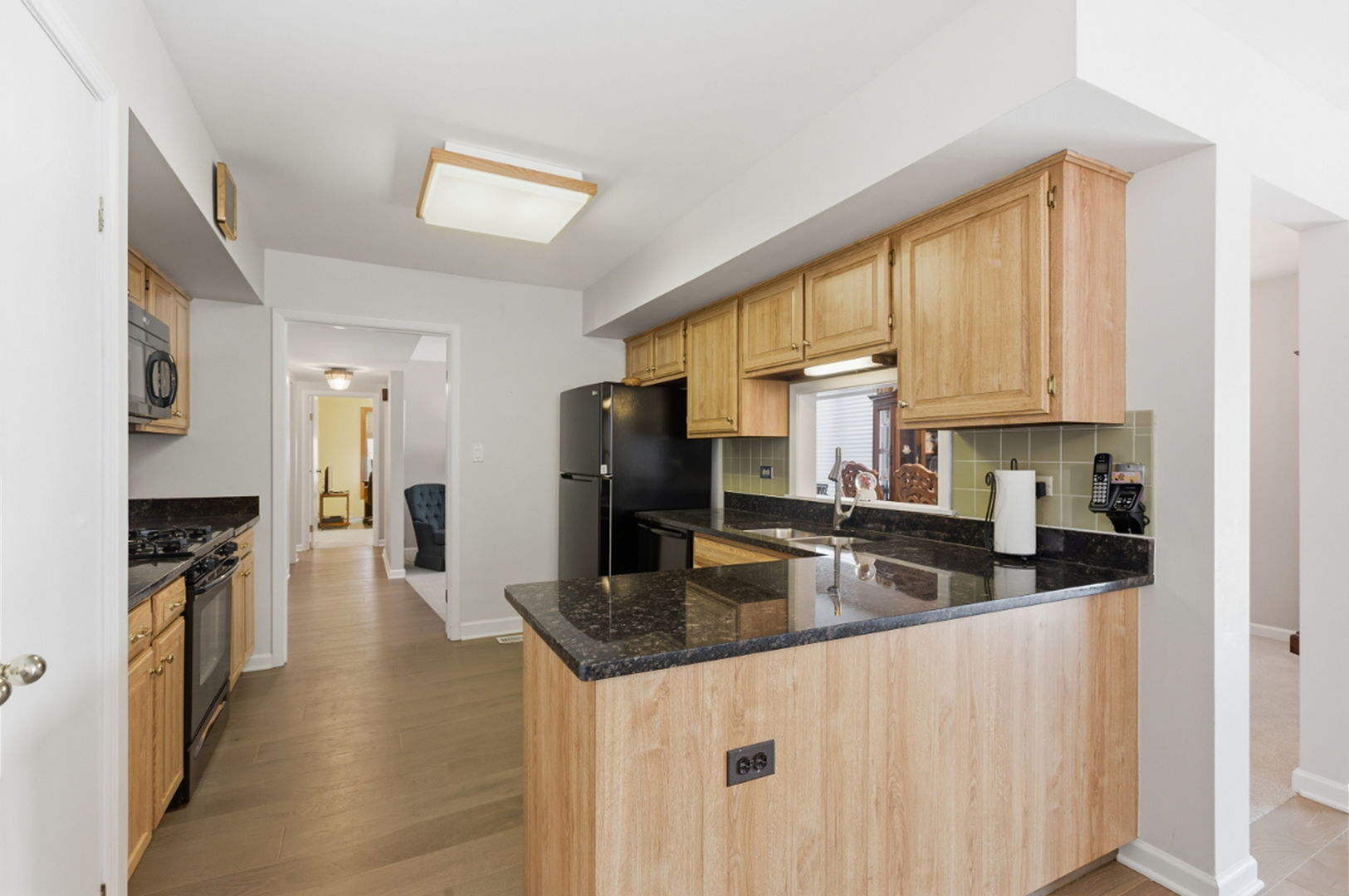 1418 Bladon Road, Schaumburg, IL 60195