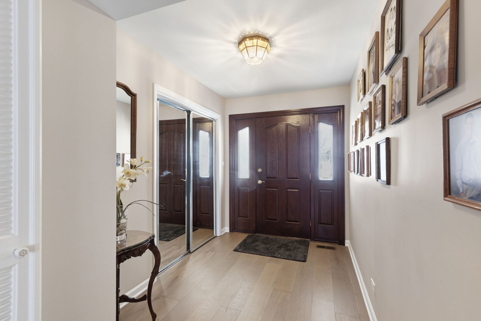 1418 Bladon Road, Schaumburg, IL 60195