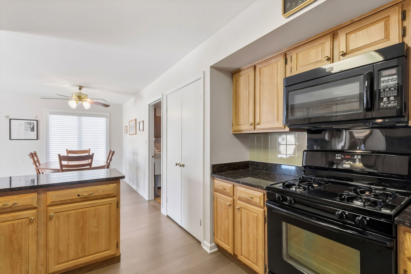 1418 Bladon Road, Schaumburg, IL 60195