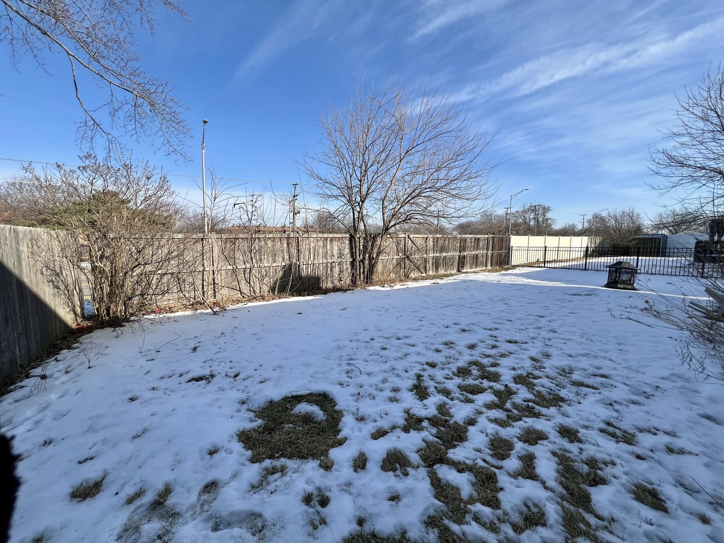 4 Lexington Court, Streamwood, IL 60107