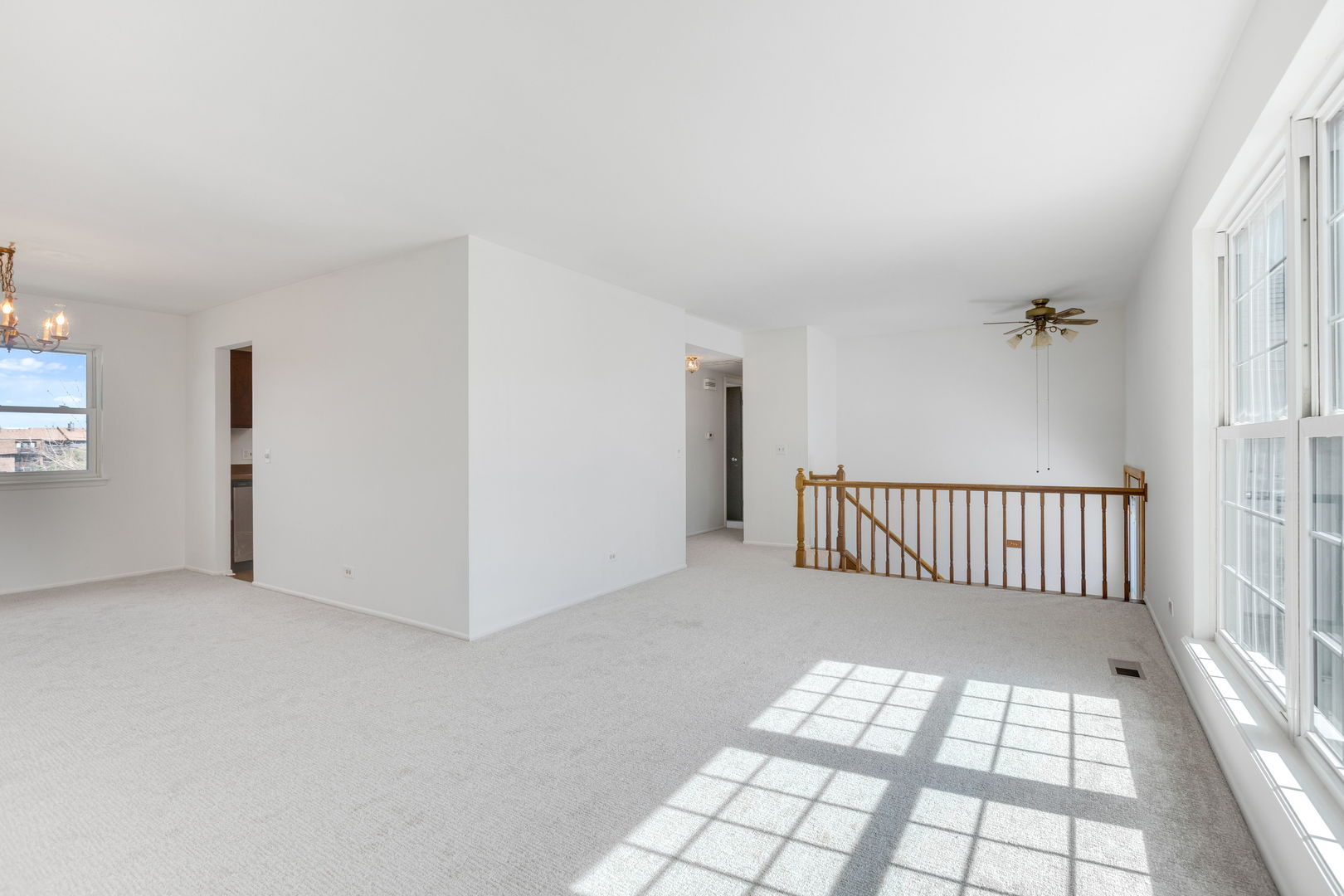 4 Lexington Court, Streamwood, IL 60107