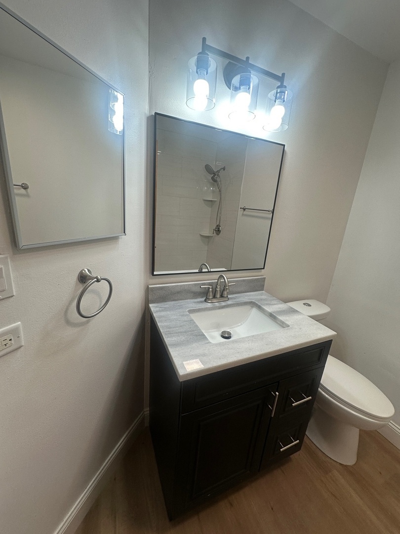 1942 Heron Avenue #B, Schaumburg, IL 60193