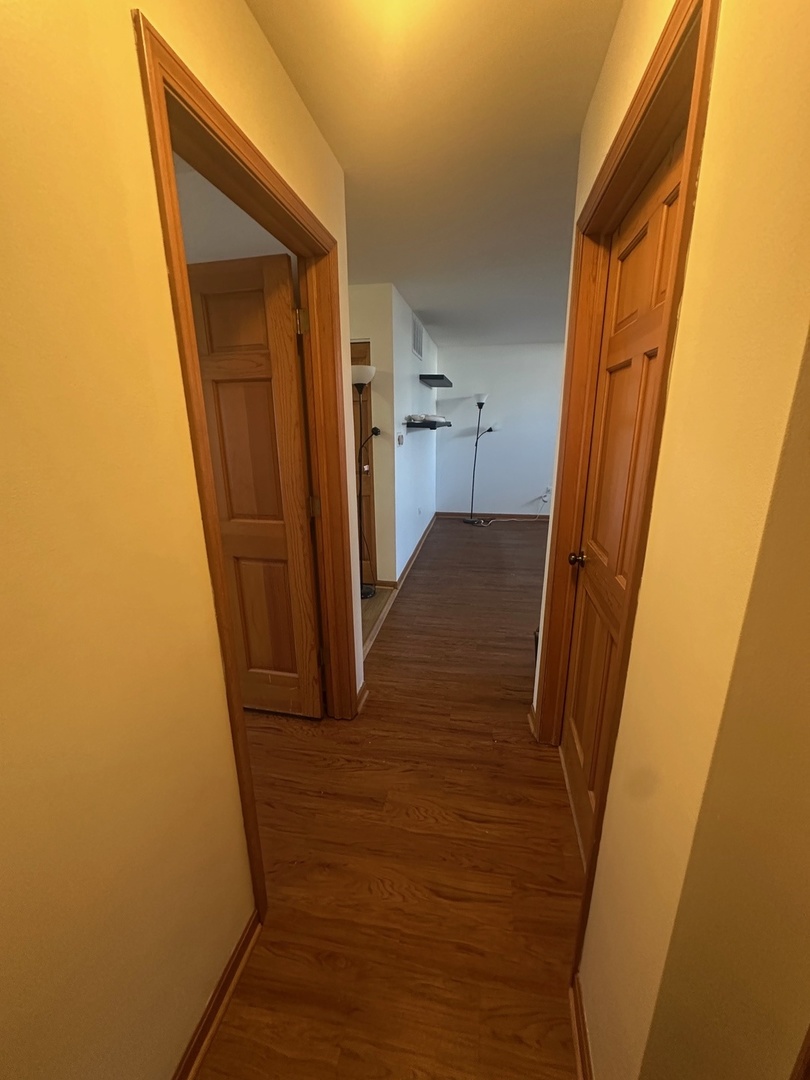 1942 Heron Avenue #B, Schaumburg, IL 60193