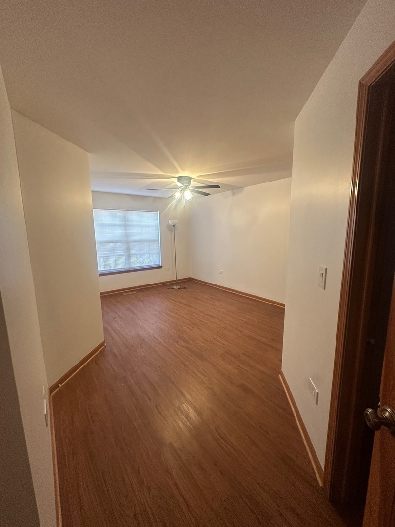 1942 Heron Avenue #B, Schaumburg, IL 60193