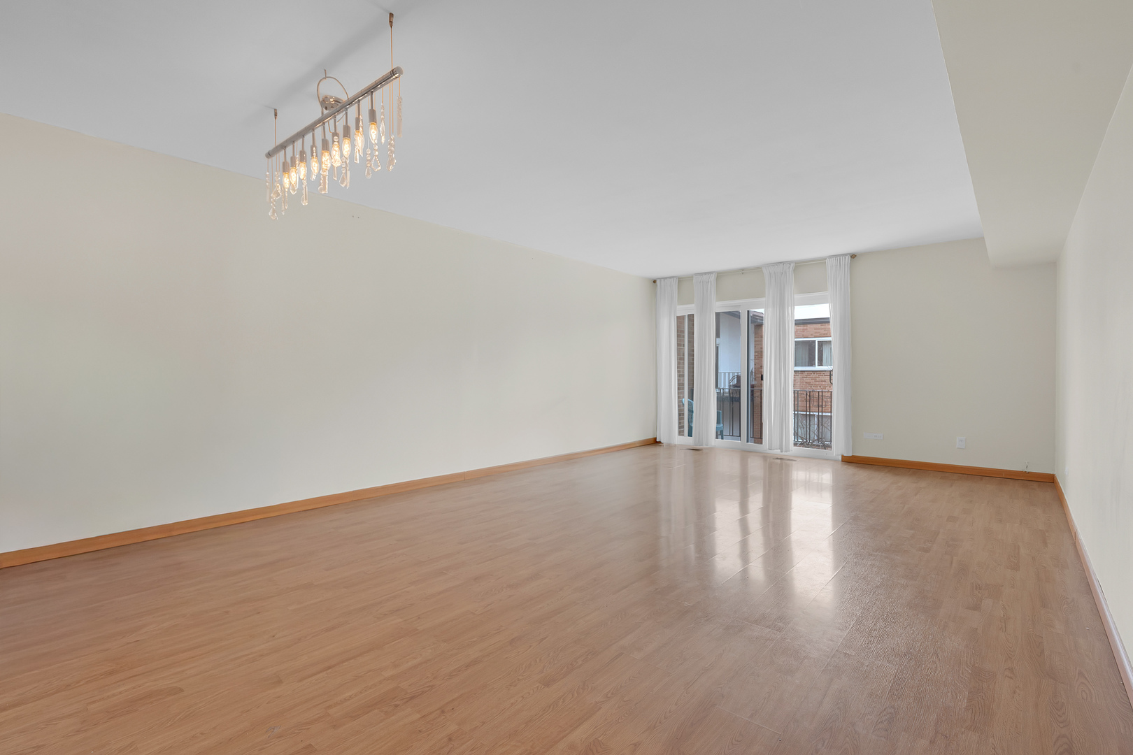 6961 N Oakley Avenue #304, Chicago, IL 60645