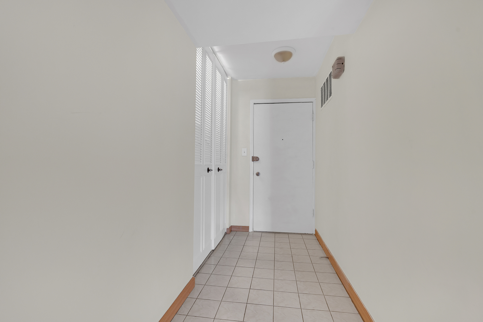 6961 N Oakley Avenue #304, Chicago, IL 60645