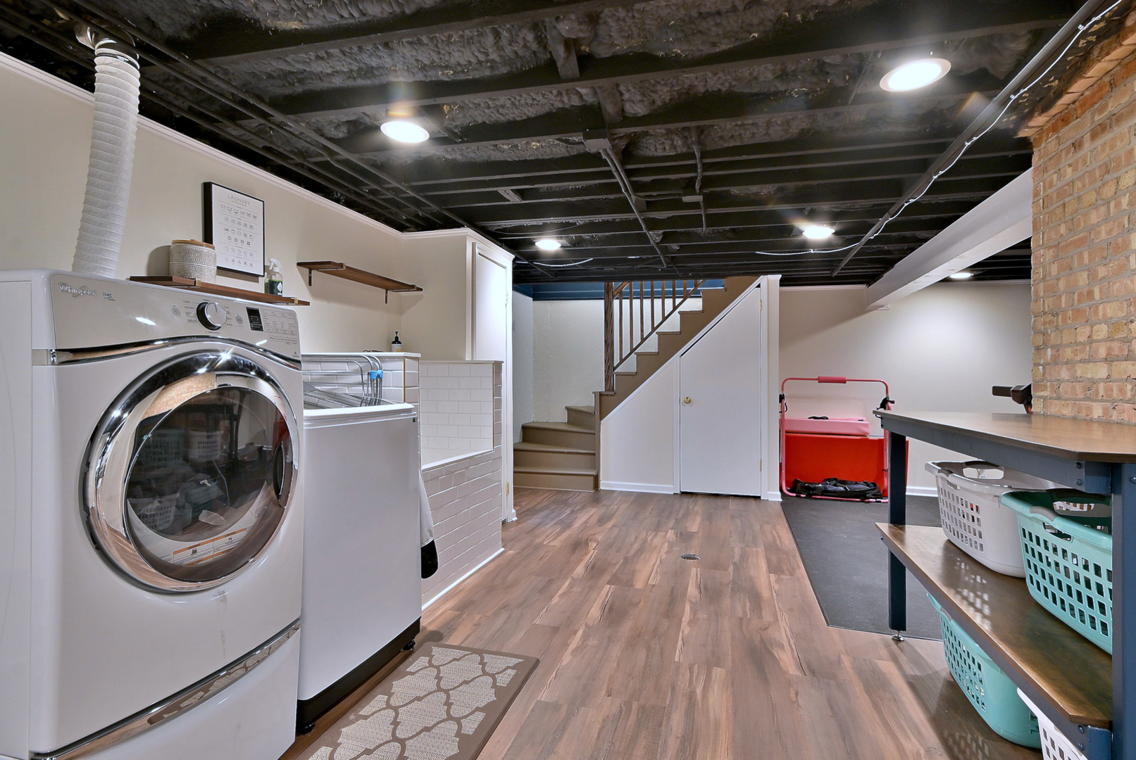 1105 S Euclid Avenue, Villa Park, IL 60181