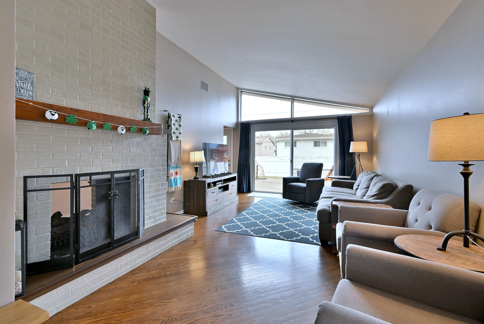 1105 S Euclid Avenue, Villa Park, IL 60181