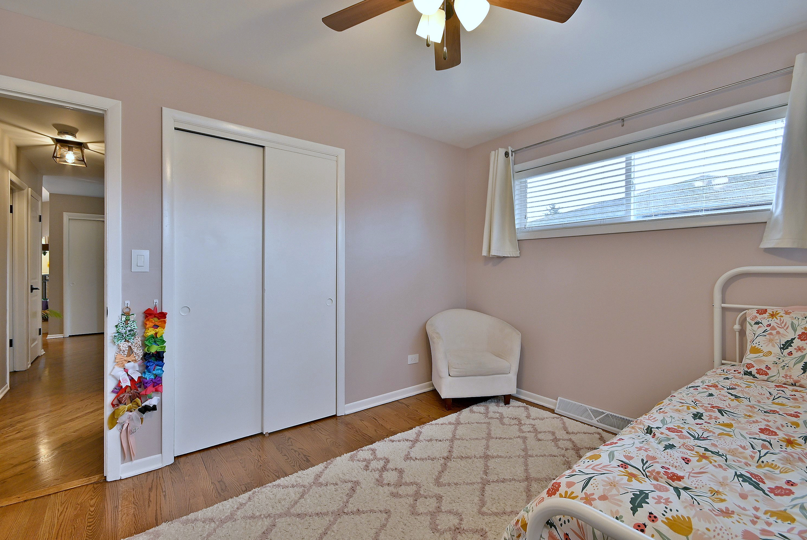 1105 S Euclid Avenue, Villa Park, IL 60181