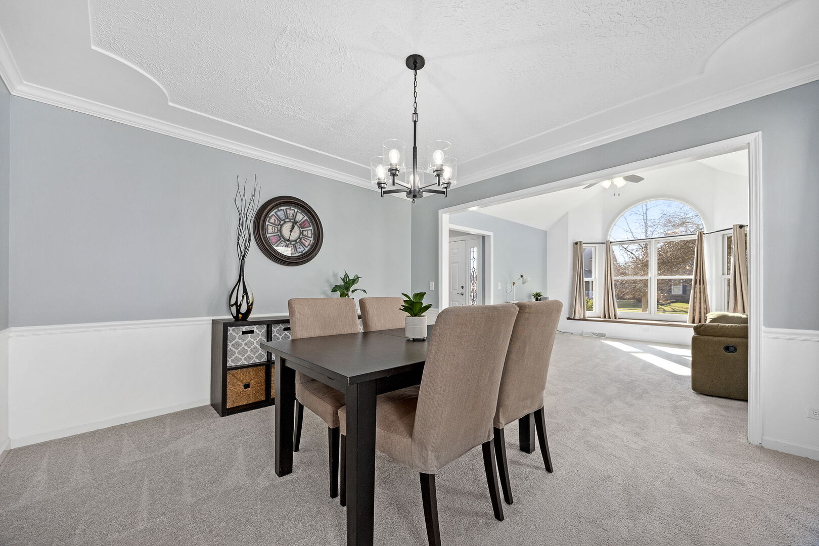 38 Breckenridge Drive, Aurora, IL 60504